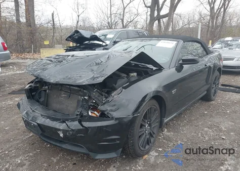 2010 Ford Mustang Gt/Gt Premium из США, поврежденный, VIN 1ZVBP8FH8A5105743